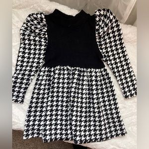 Houndstooth dress - 2T / 24 months / 92.